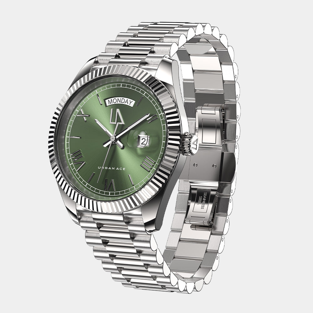 Olijfgroen met zilveren heren horloge