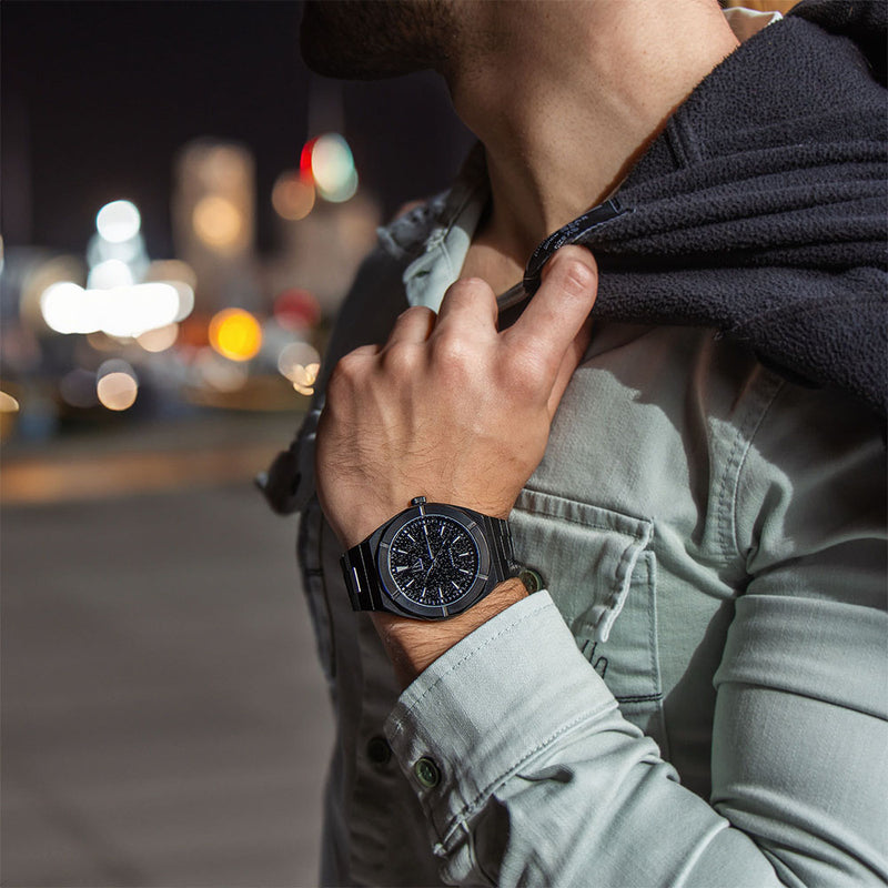 Schwarze Maverick-Uhr